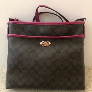 Authentic coach crossbody file bag